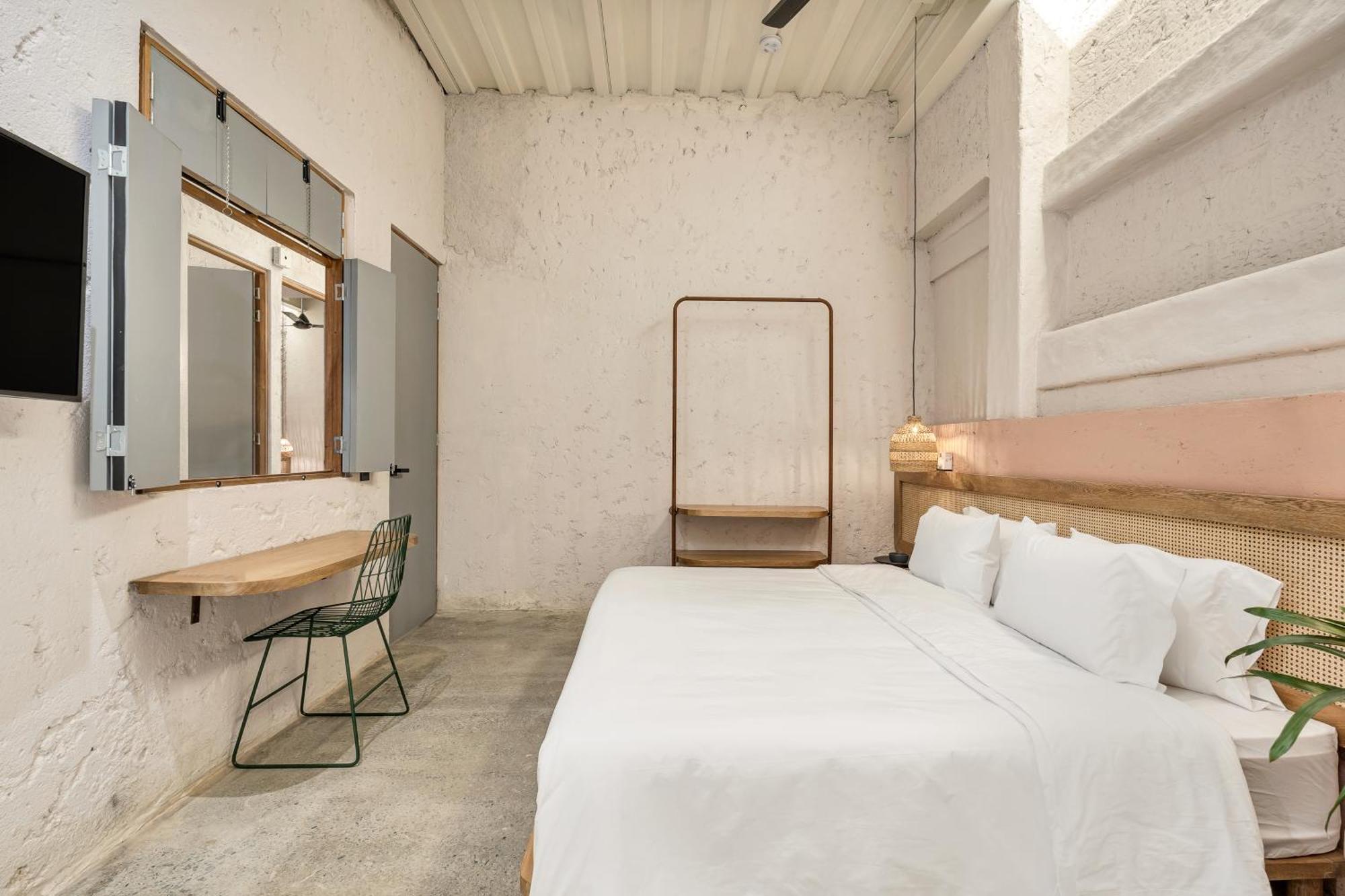 Botanica Casa Hotel Manila By Housy Host 麦德林 外观 照片