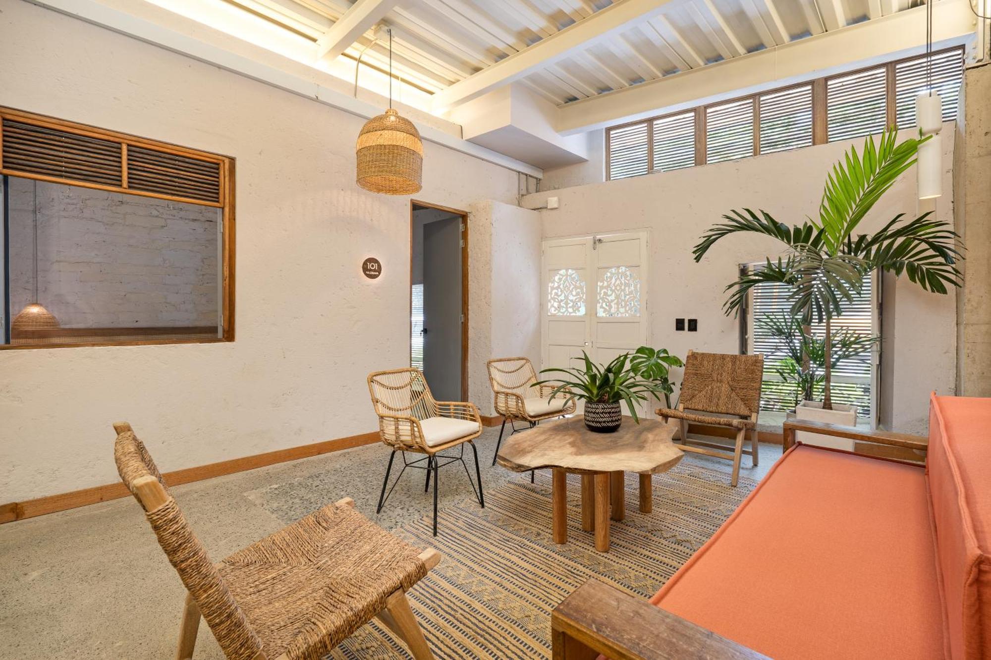 Botanica Casa Hotel Manila By Housy Host 麦德林 外观 照片