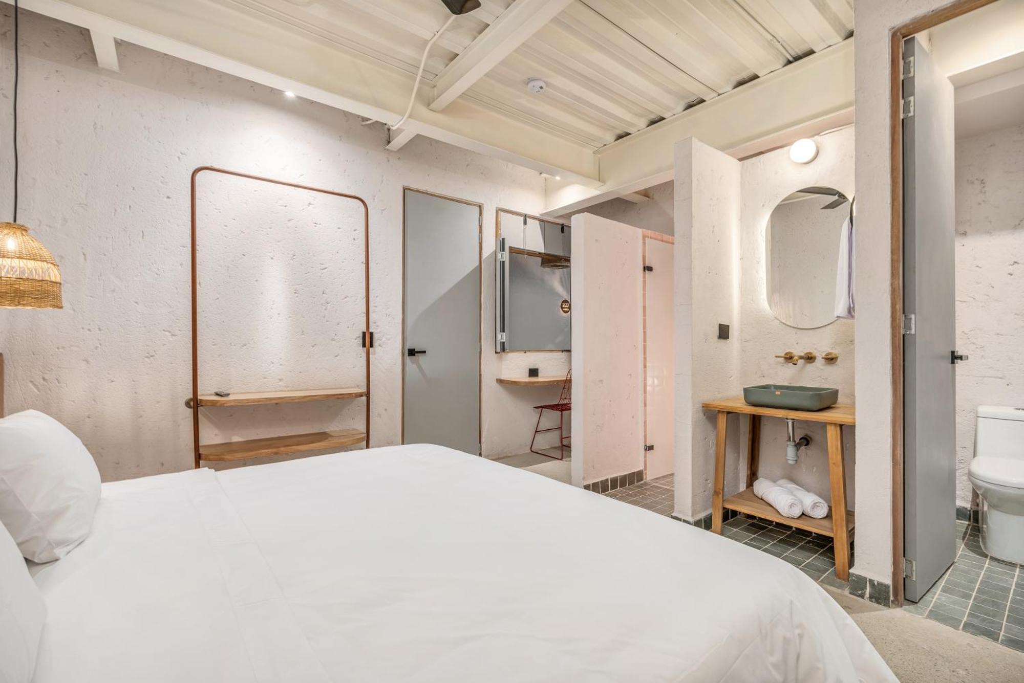 Botanica Casa Hotel Manila By Housy Host 麦德林 外观 照片