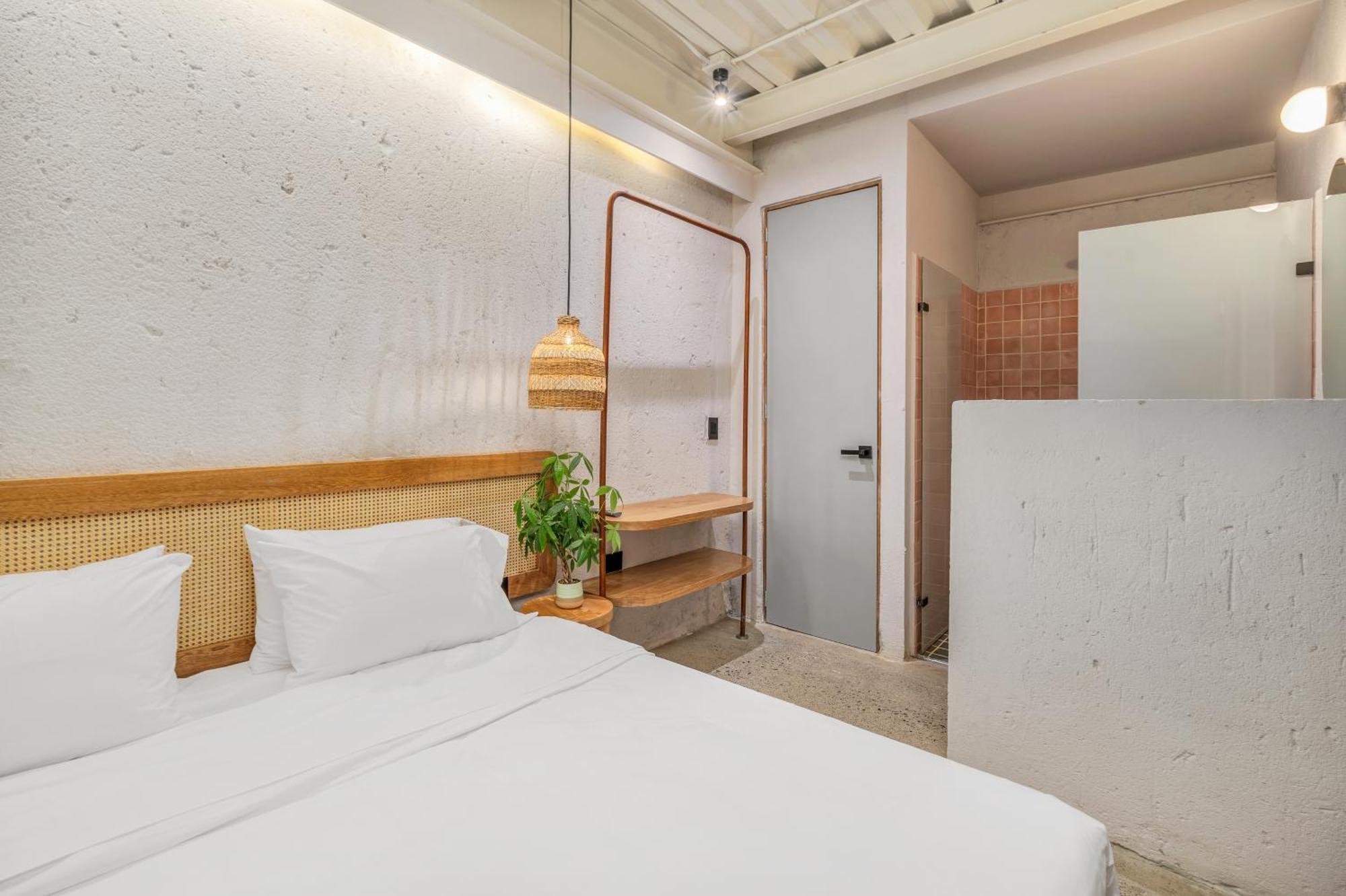 Botanica Casa Hotel Manila By Housy Host 麦德林 外观 照片