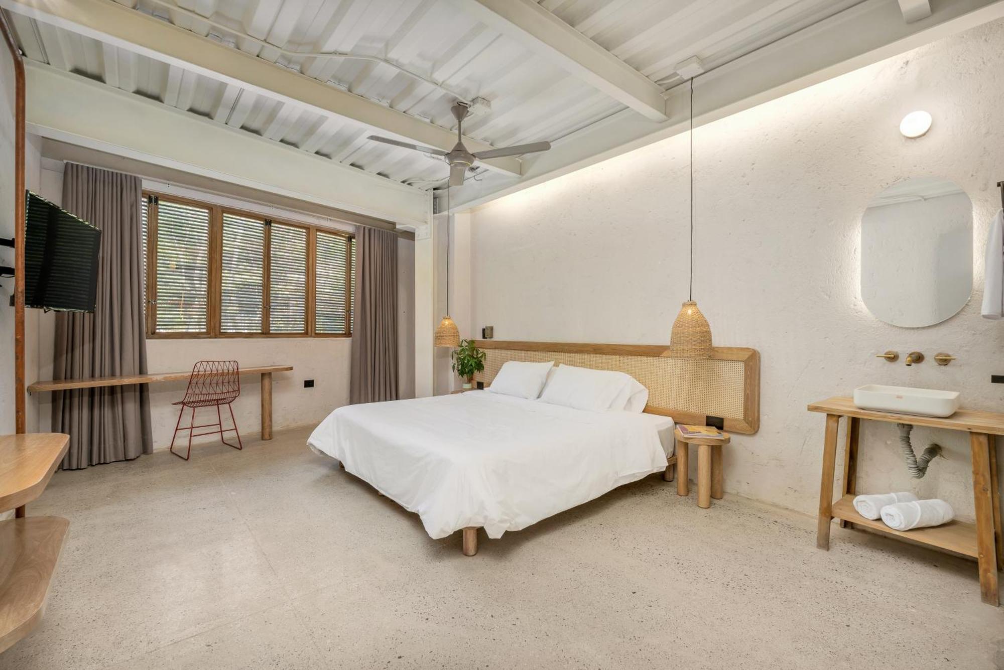 Botanica Casa Hotel Manila By Housy Host 麦德林 外观 照片